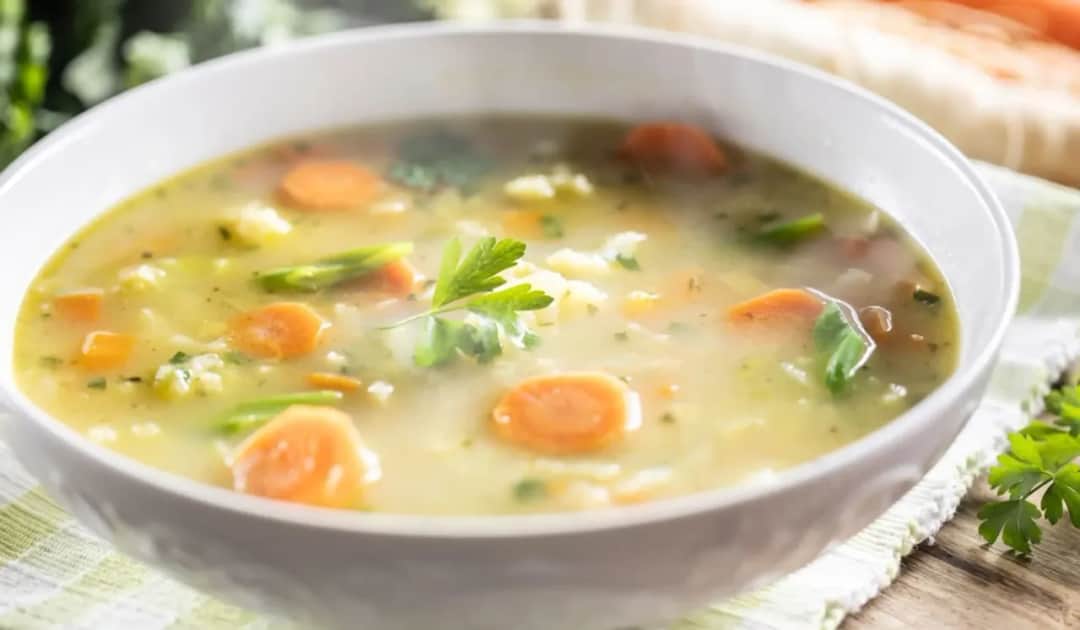 Jaką zupę do placków ziemniaczanych wybrać, by nie żałować? Jaką zupę do placków ziemniaczanych wybrać, by nie żałować?