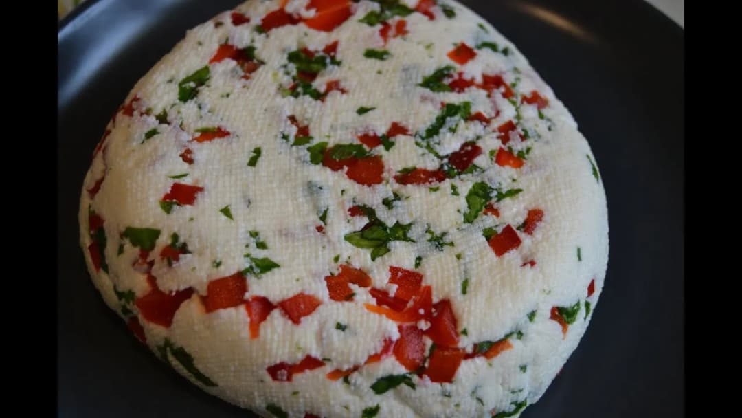 Jak zrobić biały ser z przyprawami - prosta receptura na smakowity ser