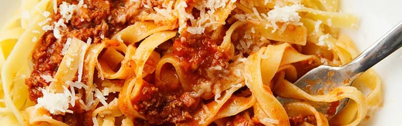 Pomysły na spaghetti, które zaskoczą Twoich gości i smakują doskonale